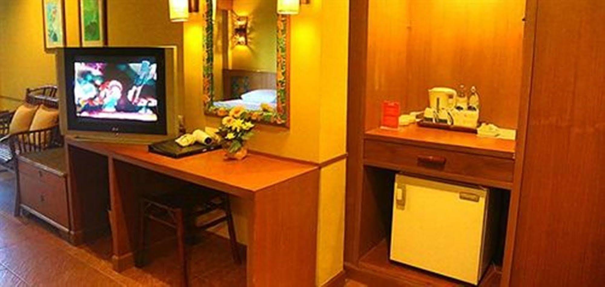 Loma Resort & Spa Pattaya Extérieur photo